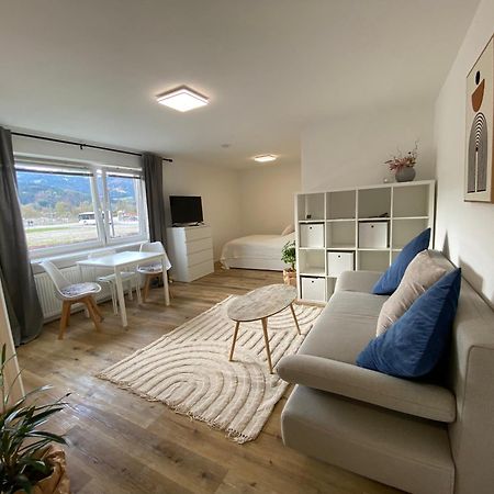 Schoene 1-Zimmer Wohnung Am Bahnhof 2 Parkplaetze Зонтхофен Экстерьер фото