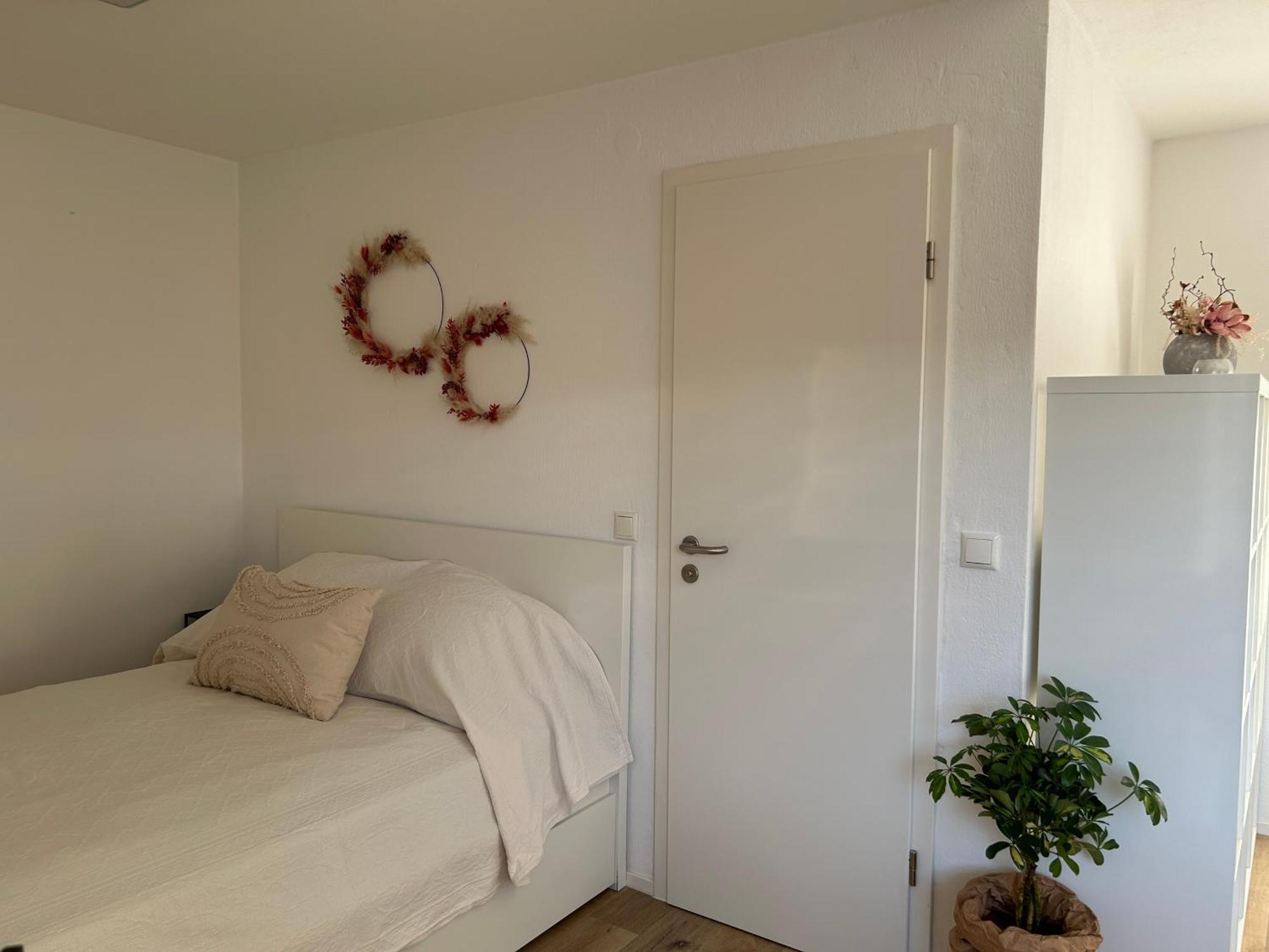 Schoene 1-Zimmer Wohnung Am Bahnhof 2 Parkplaetze Зонтхофен Экстерьер фото
